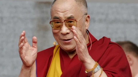 Dalai Lama scrie în noua carte că succesorul său va fi născut în 