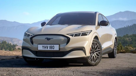 Ford a oprit livrările de SUV-uri, camioane, și mașini sport în China din cauza tarifelor chinezești de 150%