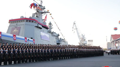 Coreea de Nord a prezentat un nou distrugător polivalent, care poate fi dotat cu arme nucleare tactice