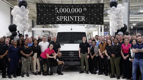 Mercedes-Benz Sprinter a împlinit 30 de ani. Modelul cu numărul 5 milioane a fost vândut către o companie globală americană