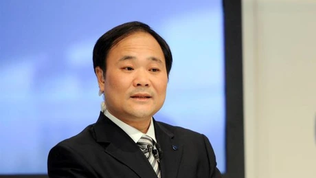Industria auto globală e în fața unei supracapacități serioase - Li Shufu, președinte Geely
