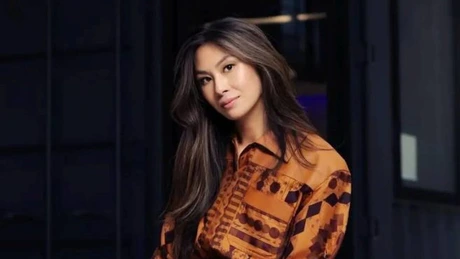 Lucy Guo i-a luat vedetei Taylor Swift titlul de cea mai tânără femeie care atinge o avere de 1 mld. USD