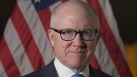 Woody Johnson, proprietarul clubului de fotbal american New York Jets, oferă 190 de milioane de lire sterline pentru preluarea acțiunilor lui John Textor la clubul de fotbal Crystal Palace