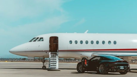 Afaceri record pentru companiile aeriene din România. Câți bani fac milionarii Ion Țiriac, proprietarii One United Properties și patronul Franke