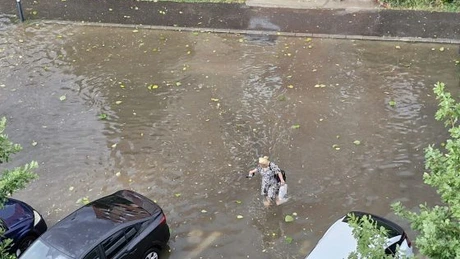 Paradox românesc. Suntem speriați de dezastre , dar nu facem mare lucru. Soluția ca să te asiguri că nu ajungi în stradă în caz de dezastru