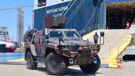 FOTO Primele blindate Cobra făcute de Otokar au ajuns în România. Contractul include peste 1.000 de vehicule