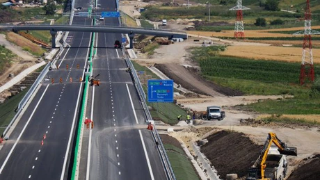 FOTO DEx4, drumul de legătură A3 - DN1, va fi dat în trafic săptămâna aceasta. Au fost finalizate testele de iluminat