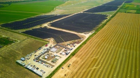 UniCredit și Garanti BBVA au împrumutat cu 60 de milioane de euro compania DRI, controlată de cel mai bogat om din Ucraina, pentru construcția parcului fotovoltaic Văcărești, din județul Dâmbovița