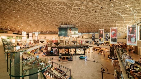 Iulius marchează astăzi un sfert de secol de vechime și strălucire în România