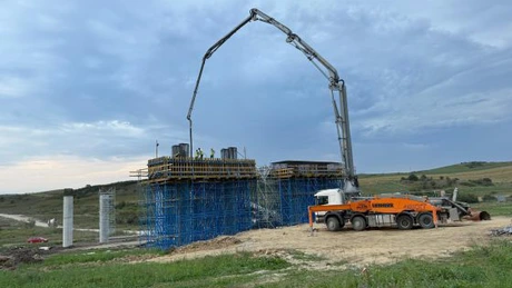 FOTO Autostrada Transilvania: Turcii de la Ozaltin au realizat 15% din lucrările la secțiunea viaductelor de peste trei kilometri