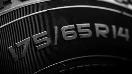 Patru lucruri pe care să le știți atunci când alegeți anvelopele