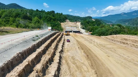 VIDEO Autostrada A1 Sibiu - Pitești: Ce lucrări efectuează WeBuild pe cea mai lungă secțiune montană