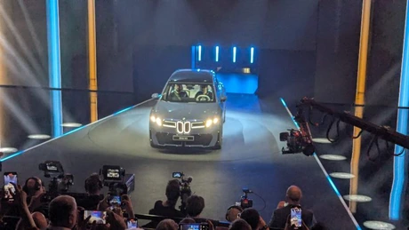 BMW a prezentat un nou iX3, primul model din familia Neue Klasse