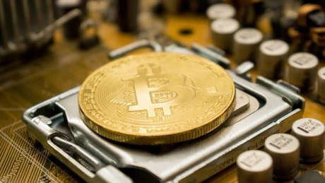 Mineritul de Bitcoin explicat: costuri, riscuri și profitabilitate în 2025