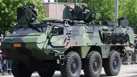 Ucraina a primit noi blindate Patria 6X6 de la Letonia