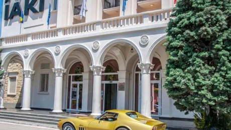 Mamaia, destinație de vacanță ieftină pentru britanici. The Sun laudă hotelul lui Gheorghe Hagi și berea ieftină