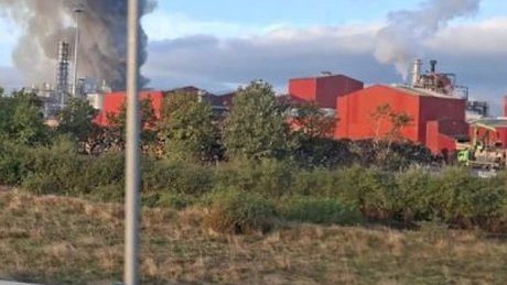 Incendiu la platforma industrială Sebeş, la Kronospan. Planul Roşu a fost activat, mai mulţi răniţi (VIDEO)
