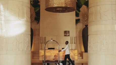 Târg de joburi în hoteluri, organizat de Accor. Grupul va angaja 500 de oameni până în 2027