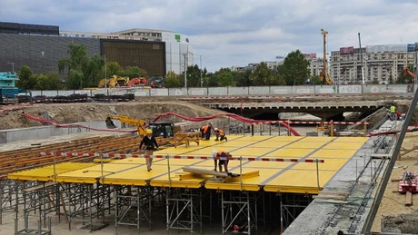 Prima bucată a noului planșeu din Piața Unirii urmează să fie turnată în curând - primar Sector 4