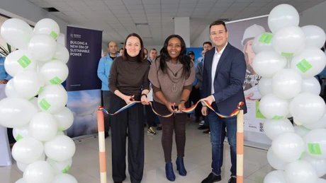 RenewAcad și Rezolv Energy au inaugurat oficial astăzi primul centru de formare în energie regenerabilă din Buzău. 100 de locuri gratuite de formare sunt oferite locuitorilor din regiune