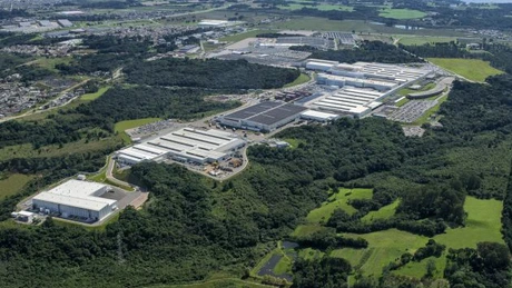 Renault va investi 616 milioane de euro în uzina sa din sudul Braziliei, pentru punerea în practică a trei proiecte de dezvoltare auto în colaborare cu chinezii de la Geely