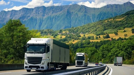 Restricţii de circulaţie pe DN7 pentru vehiculele peste 7,5 t în perioada Anului Nou