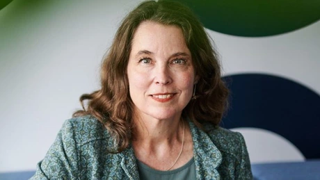 Sigrid de Vries (ACEA): Industria auto nu dă înapoi, ci face apel la o abordare mai inteligentă și mai pragmatică