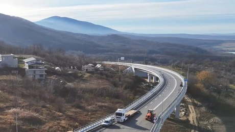 FOTO Primul drum făcut de chinezi în România se deschide miercuri