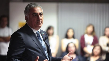 Reza Pahlavi, fiul fostului șah al Iranului, le cere protestatarilor să se pregătească pentru a prelua controlul asupra centrelor marilor orașe din țară