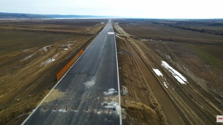 VIDEO Autostrada A7 Adjud - Bacău: Ce lucrări execută UMB pe tronsonul care urmează să fie dat în trafic anul acesta