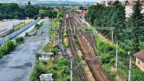 VIDEO CFR Infrastructură Brașov: Lucrări pentru eliminarea restricțiilor de viteză pe 76 km de cale ferată trebuie finalizate până în august