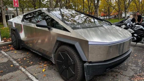 Tesla scoate o versiune 