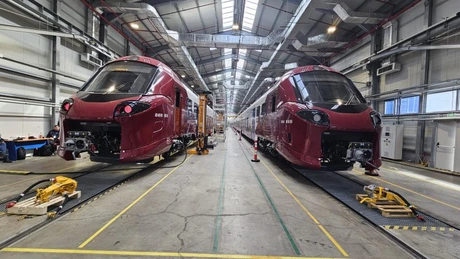 FOTO Trenurile Alstom 16 și 17 pentru România, recepționate preliminar. Vor fi operate de InterRegional Călători