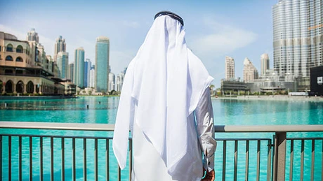 Emiratele Arabe Unite anunţă măsuri de sprijinire a băncilor, în contextul conflictului din Orientul Mijlociu