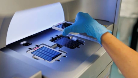 MedLife introduce teste de secvenţiere a genomului. Vor costa 1.430 de lei