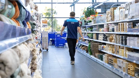 Action a deschis magazinul cu numărul 12 la Ploiești