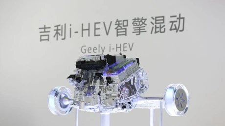 Geely a prezentat un sistem hibrid controlat de AI care poate reduce consumul de benzină la 2,22 l / 100 km