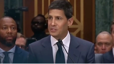Un nou președinte se pregătește să ia conducerea Fed. Kevin Warsh a fost acceptat de Comitetul bancar al Senatului SUA