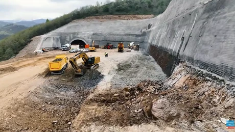 VIDEO Autostrada A1 Sibiu - Pitești: Imagini noi cu secțiunea 2 unde vor fi construite șapte tuneluri