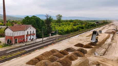 FOTO Calea ferată Caransebeș - Timișoara - Arad: Lucrările de modernizare pe lotul 1 se apropie de 10%