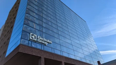 Electrolux închide fabrica din Ungaria