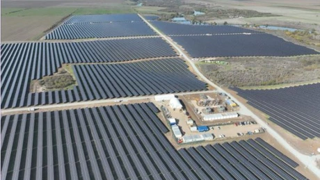 Parc fotovoltaic mare de lângă București, foarte  aproape de finalizare. Cine îl face