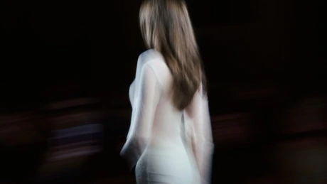 O legendă a modei intră în ţara noastră - VOGUE România, cea mai nouă ediţie internaţională a emblematicului brand
