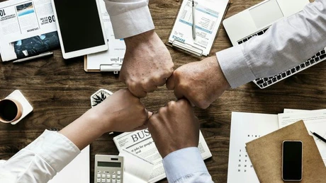 Bani pentru IMM-uri. 100 de milioane de franci elveţieni - Programul SME ECO-TECH va fi lansat miercuri