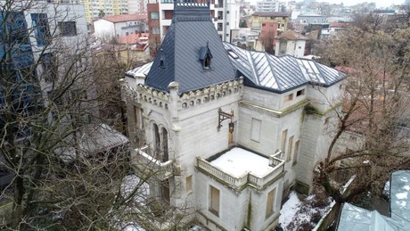 Cât costă un castel în București? Dar  un palat burghez vizavi de Curtea Domnească? Romania Sotheby’s International Realty are scoase la vânzare proprietăți de milioane de euro în inima Capitalei
