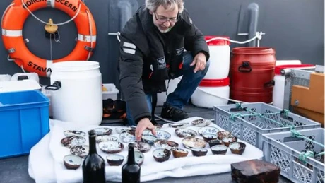 Autoritățile norvegiene recuperează obiecte de pe o navă scufundată în secolul XVIII, printre care porțelanuri chinezești, cupe și candelabre