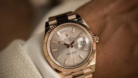 Rolex crește prețurile pentru ceasurile sale de aur, datorită unei cereri puternice din partea clienților bogați