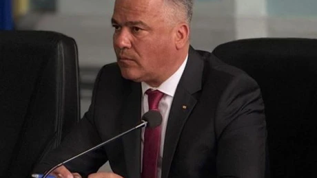 Adrian Veştea - premier desemnat: Îmi asum această responsabilitate într-un moment de criză politică