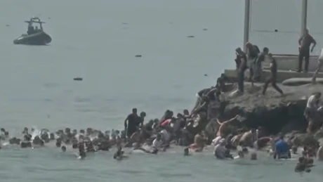 Italia va propune crearea de centre pentru migranţi în afara UE, asemănătoare celor din Albania