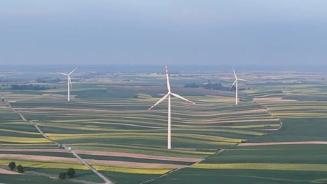 PPC intră pe piața de energie din Polonia. Grupul grec cumpără proiecte solare și eoliene de 277,3 MW de la subsidiarele locale ale companiei portugheze EDP Renewables